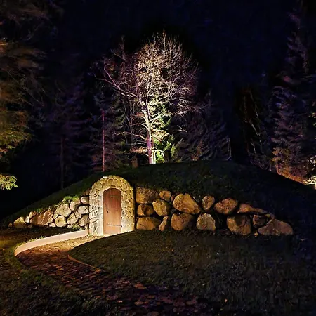 Silma Retreat The Hobbit House Haapsalu