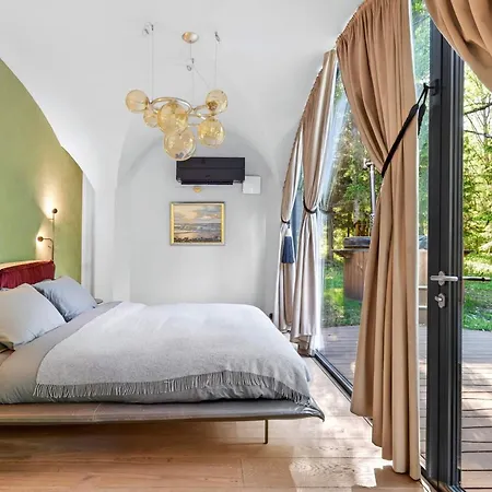 Holiday home Silma Retreat The Hobbit House Haapsalu